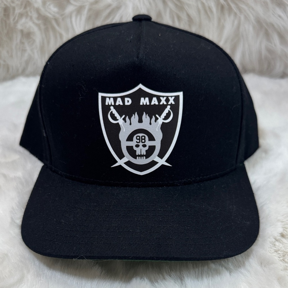 Las Vegas/Oakland Raiders Mad Maxx 98 SnapBack Black Hat - Brand New!
